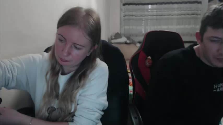 jenisandpeter Live Sex December 19, 2025