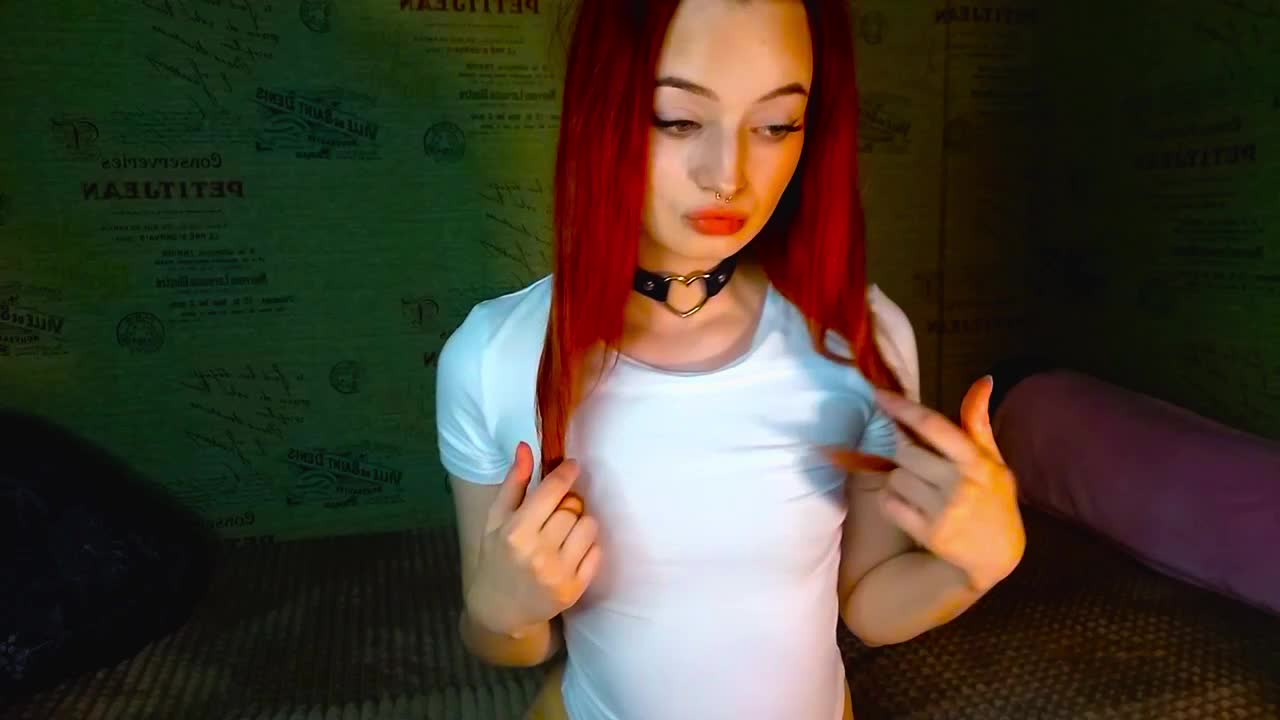 emiless Live Sex December 13, 2025