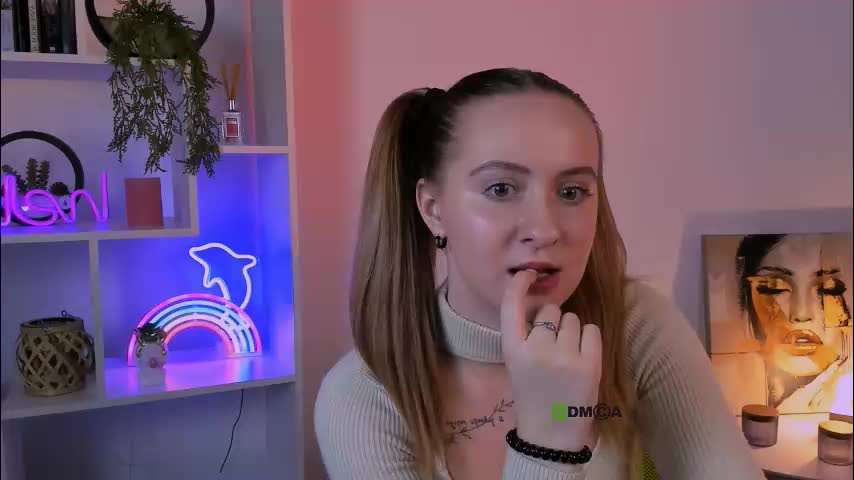 mila_glow Live Sex December 13, 2025