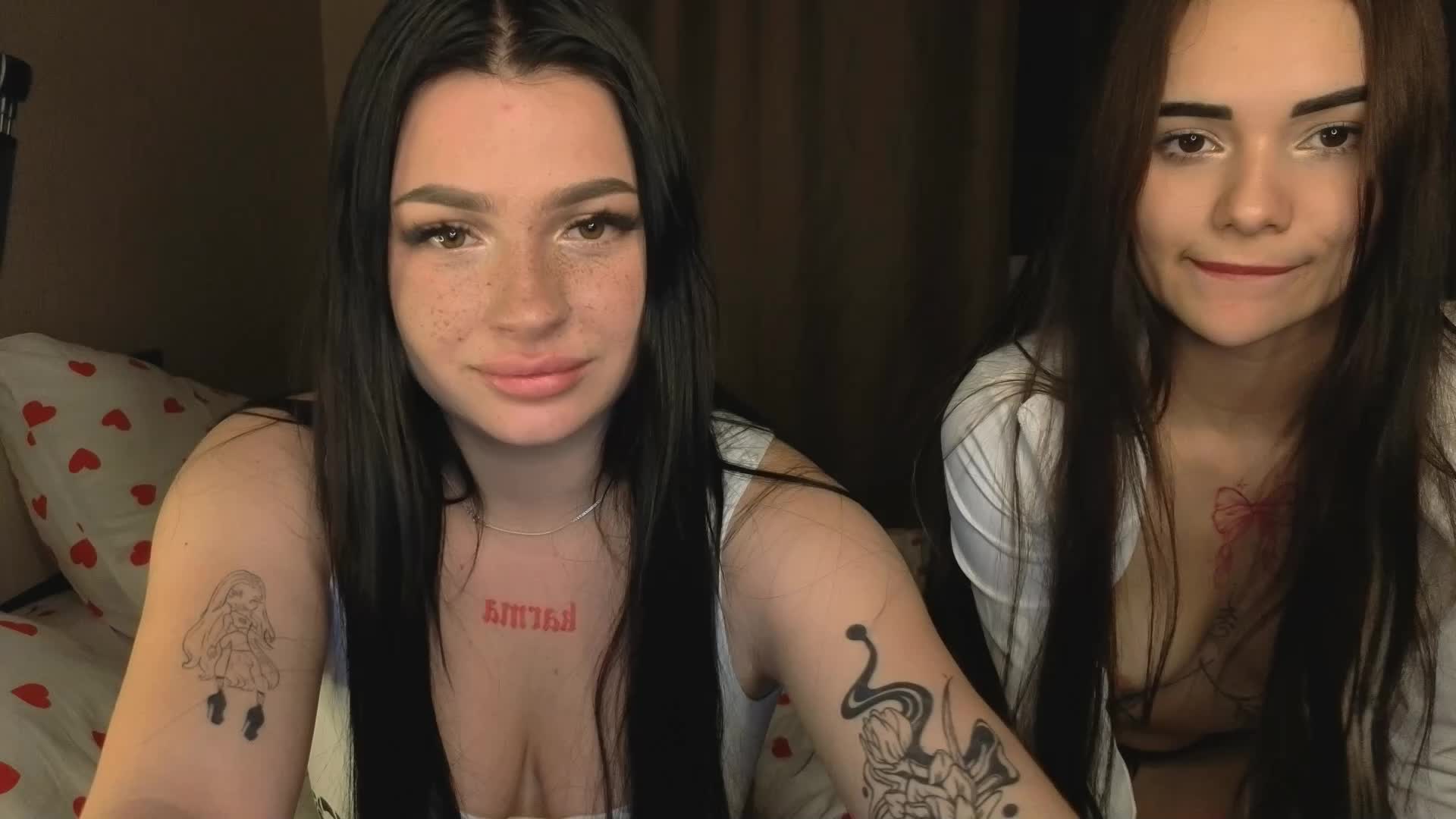 LisaAndDenis Live Sex December 18, 2025