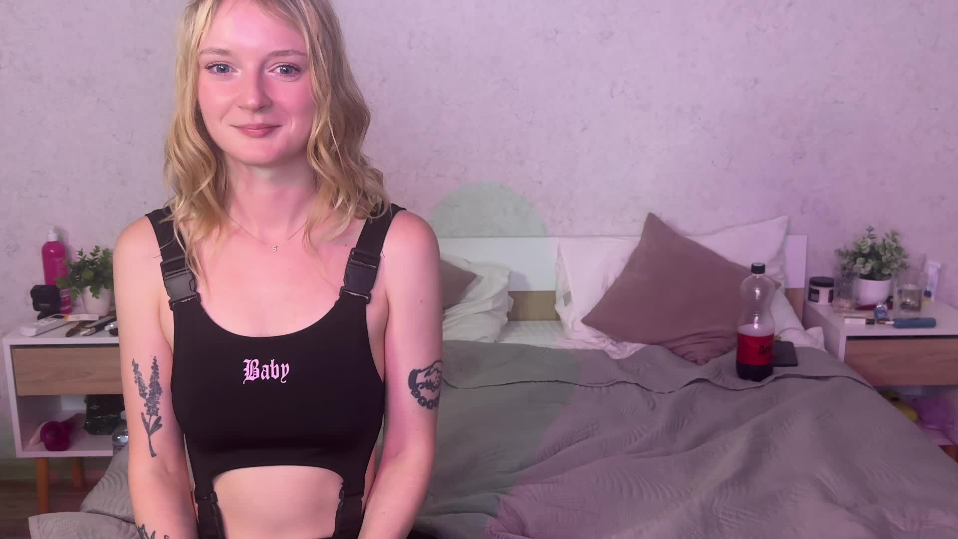 Maliinaa Live Sex December 14, 2025