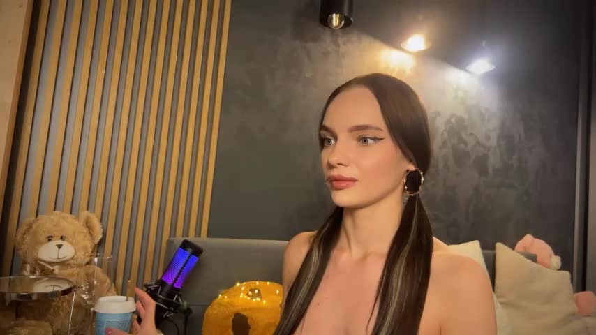 litlle_angelll Live Sex December 13, 2025
