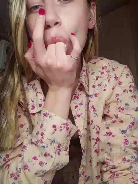 MilkyGirl Live Sex December 13, 2025