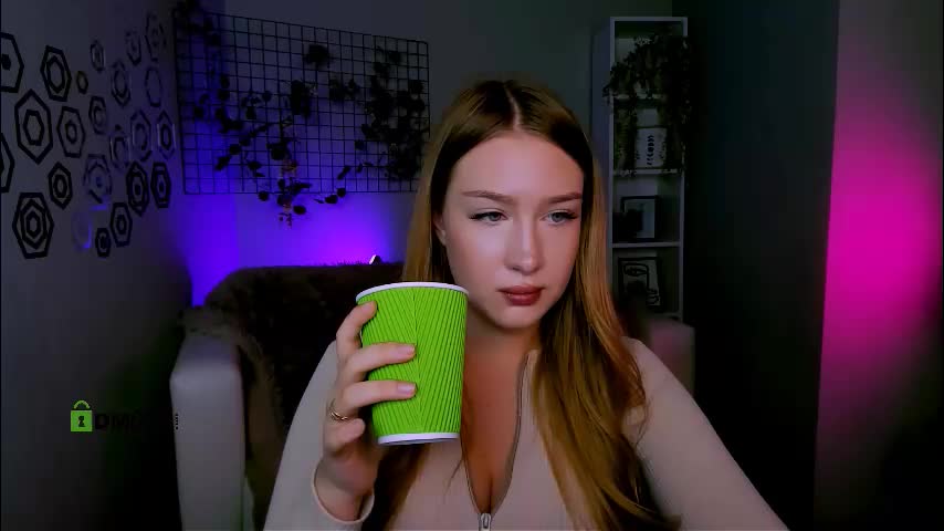 playful_sophie Live Sex December 17, 2025