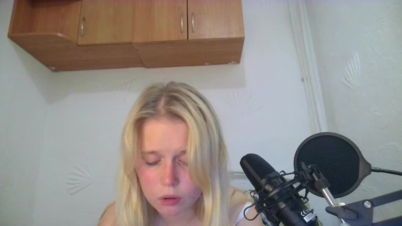 Pionchick Live Sex December 13, 2025