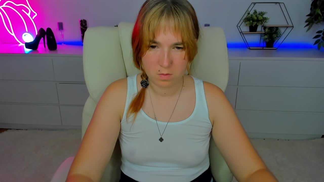 SofiiDarling Live Sex December 15, 2025