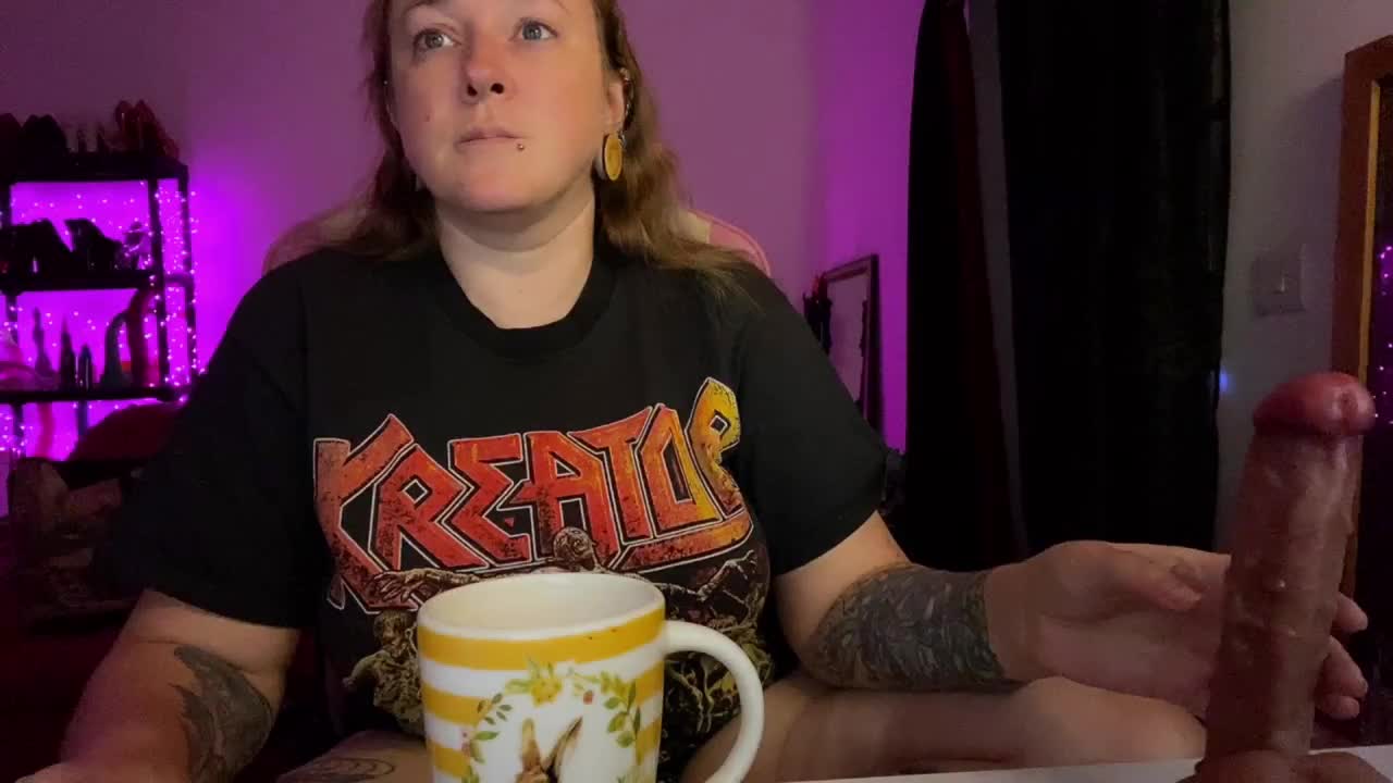 NylonQueen Live Sex December 14, 2025