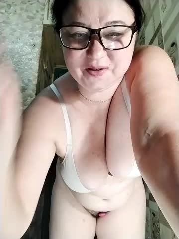 Holly-69 Live Sex December 13, 2025