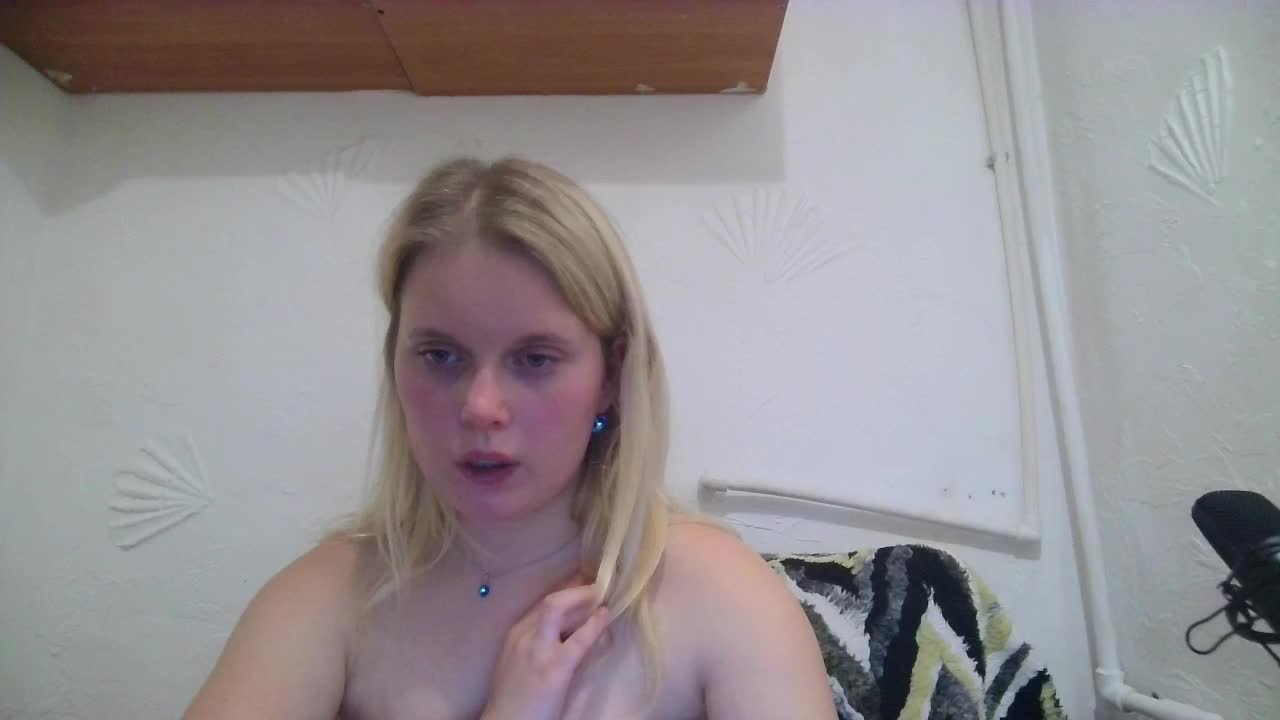 Pionchick Live Sex October 8, 2025