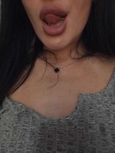 Black_chick Live Sex December 18, 2025