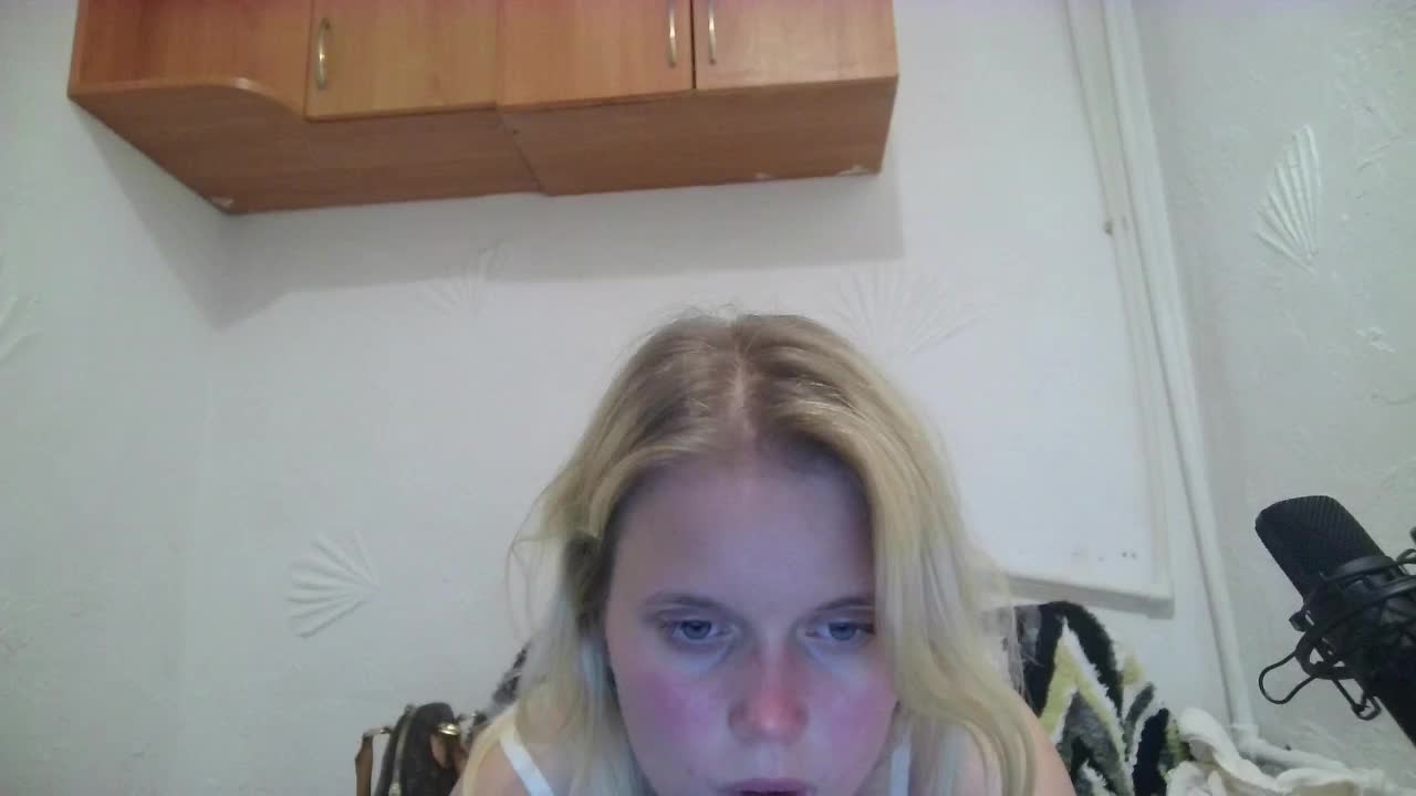 Pionchick Live Sex October 8, 2025