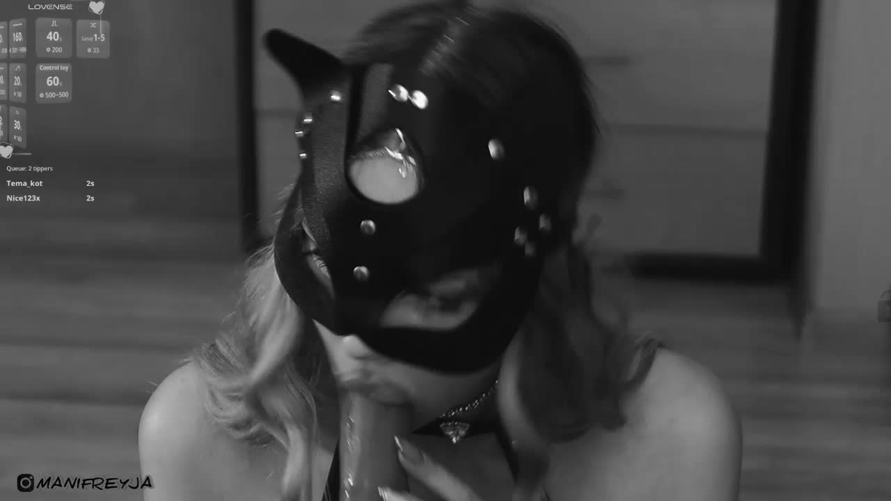 ManiFreyja Live Sex December 17, 2025