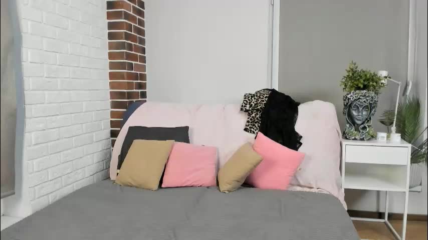 moirawenzinger Live Sex December 12, 2025