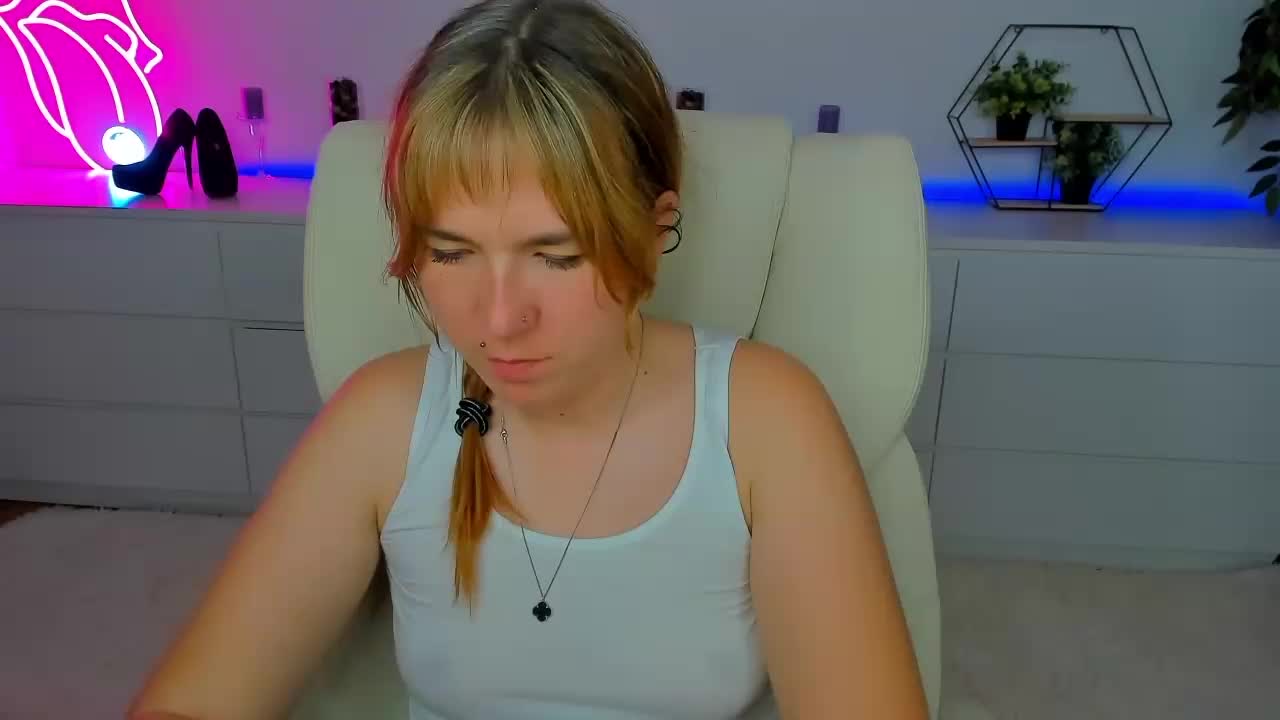 SofiiDarling Live Sex December 15, 2025