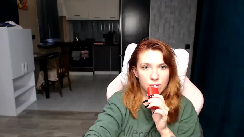 Reginasmilee Live Sex December 17, 2025