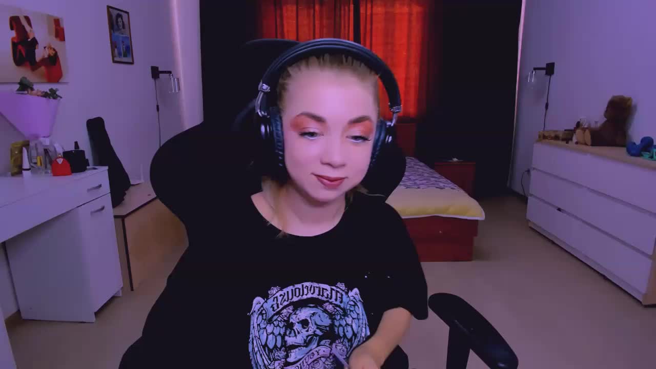 BabyNicole Live Sex December 14, 2025
