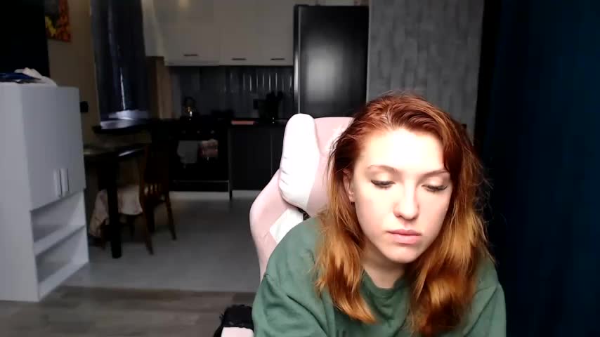 Reginasmilee Live Sex December 17, 2025
