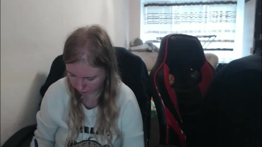 jenisandpeter Live Sex December 19, 2025