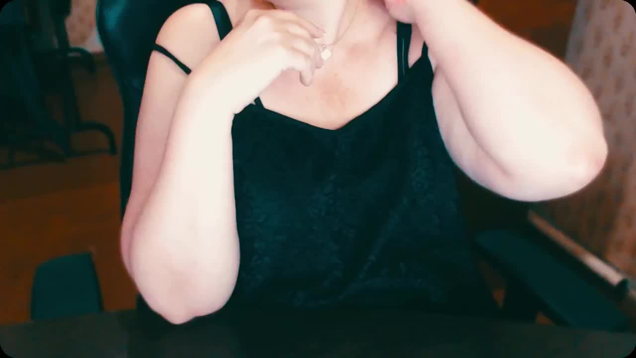 Alisa1917 Live Sex December 17, 2025