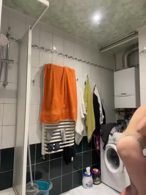 Milana22a Live Sex December 14, 2025