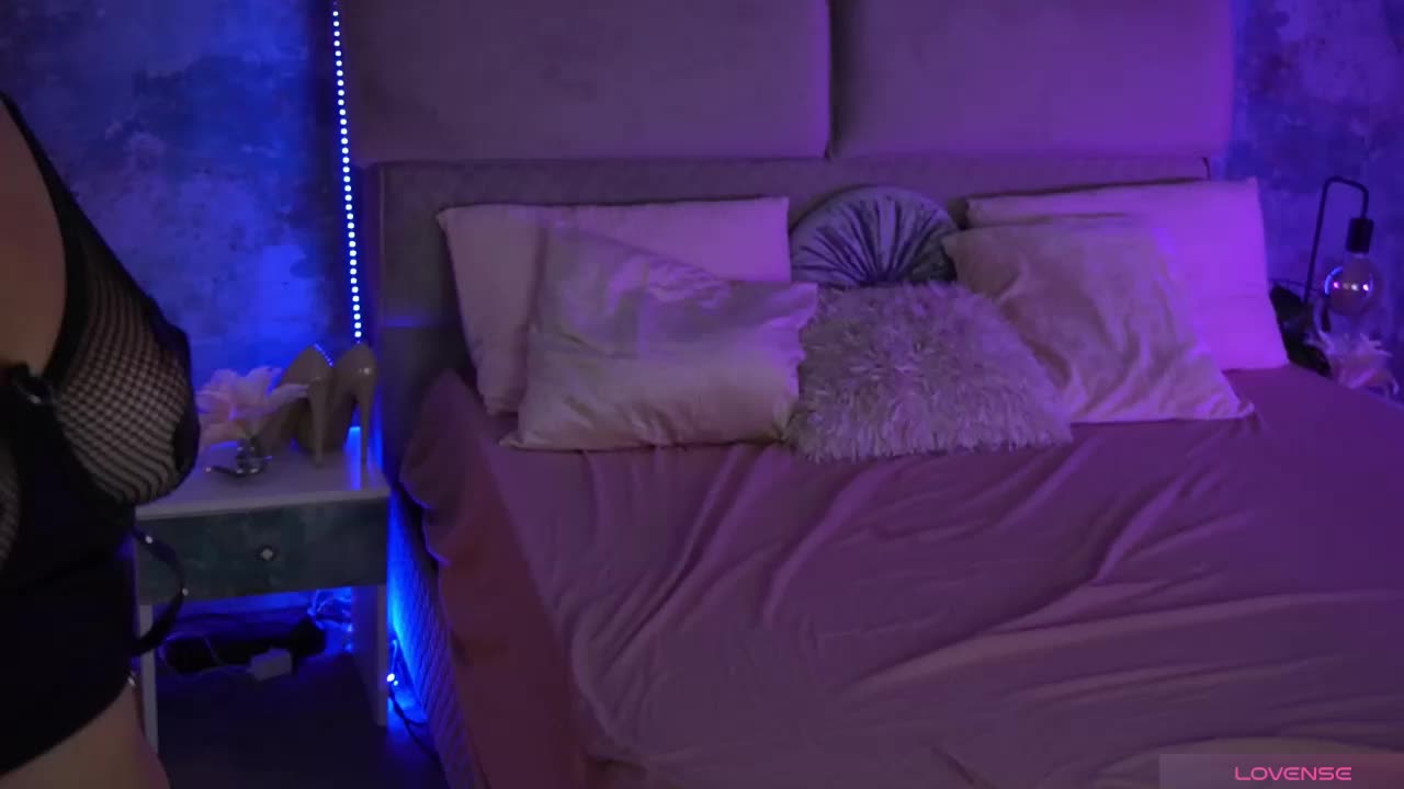 SexyIrinka Live Sex December 18, 2025