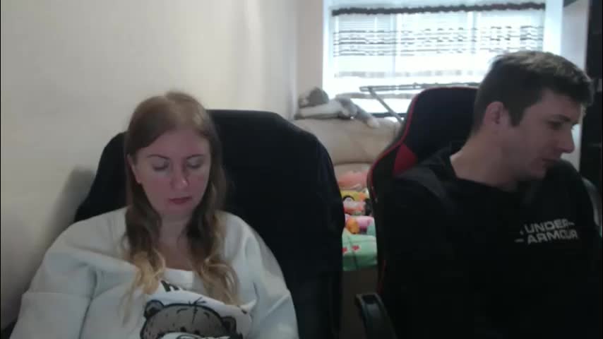 jenisandpeter Live Sex December 19, 2025