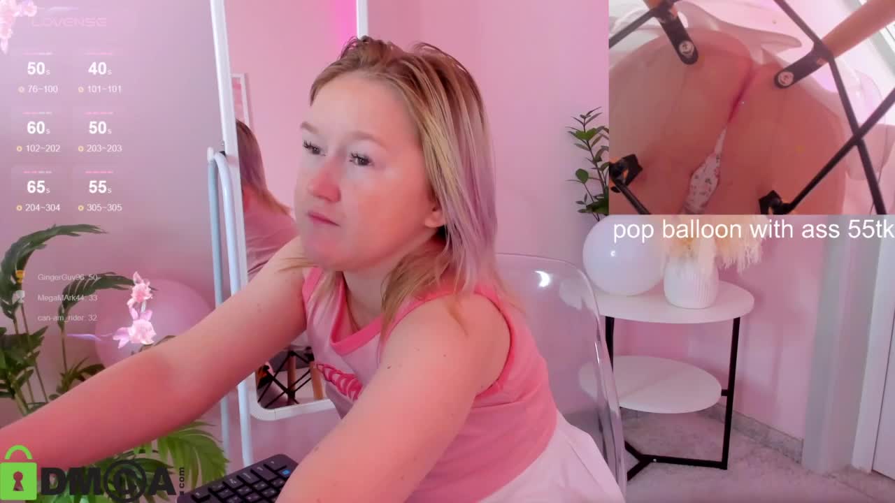 Sara-Moor Live Sex December 17, 2025