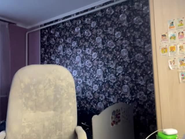 CANDY-LIPS-GIRL Live Sex December 13, 2025