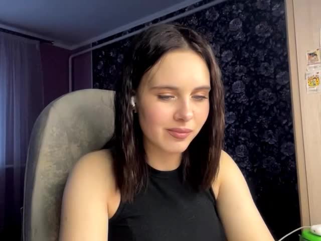 CANDY-LIPS-GIRL Live Sex December 13, 2025