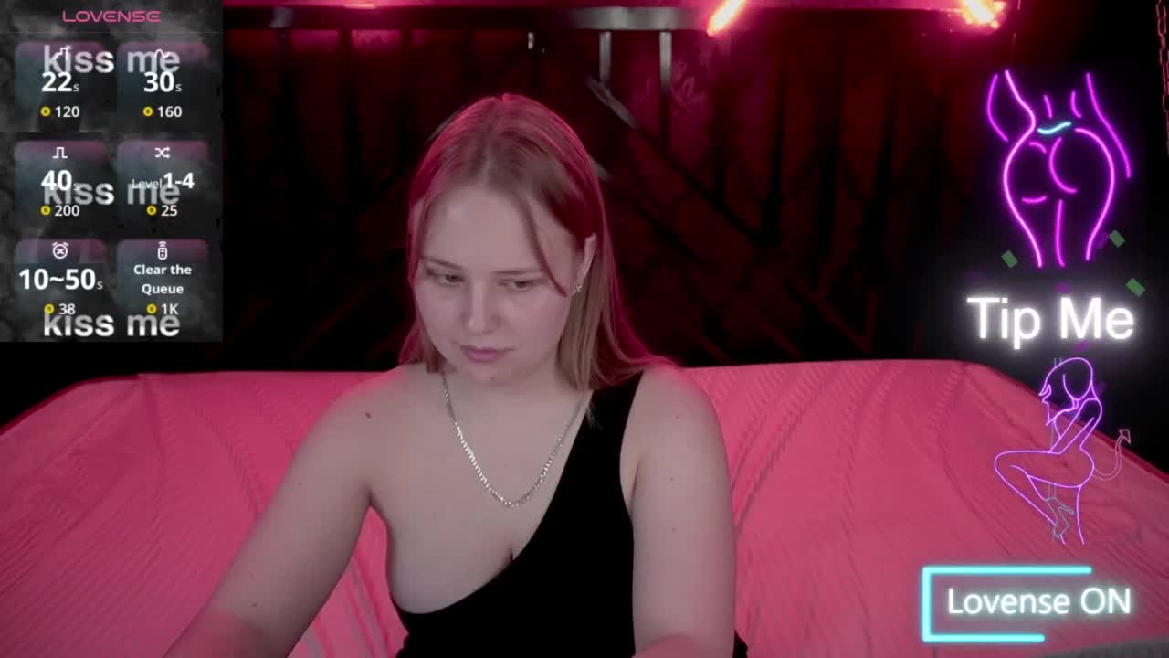 CrystallPaws Live Sex December 14, 2025