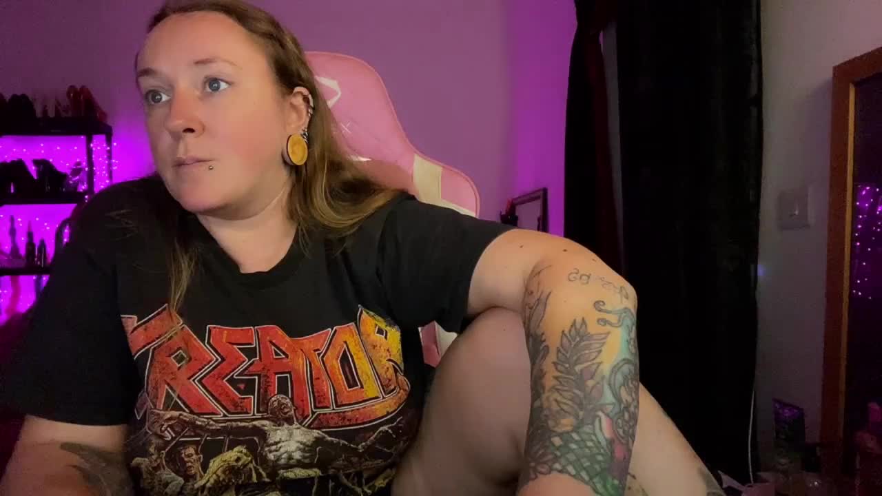 NylonQueen Live Sex December 14, 2025