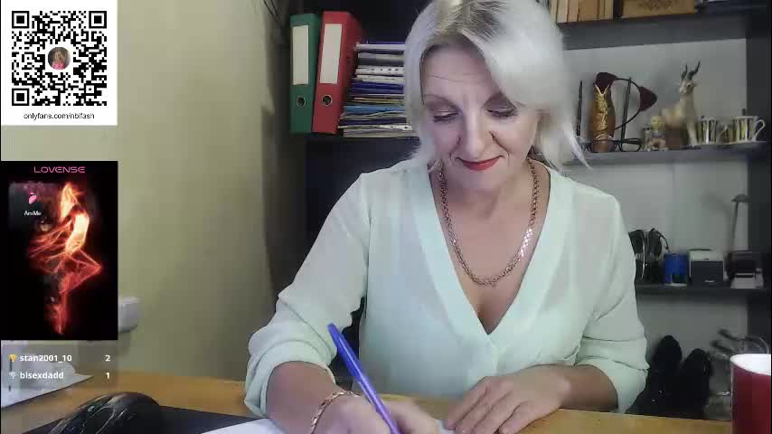 nadin_slut Live Sex December 18, 2025