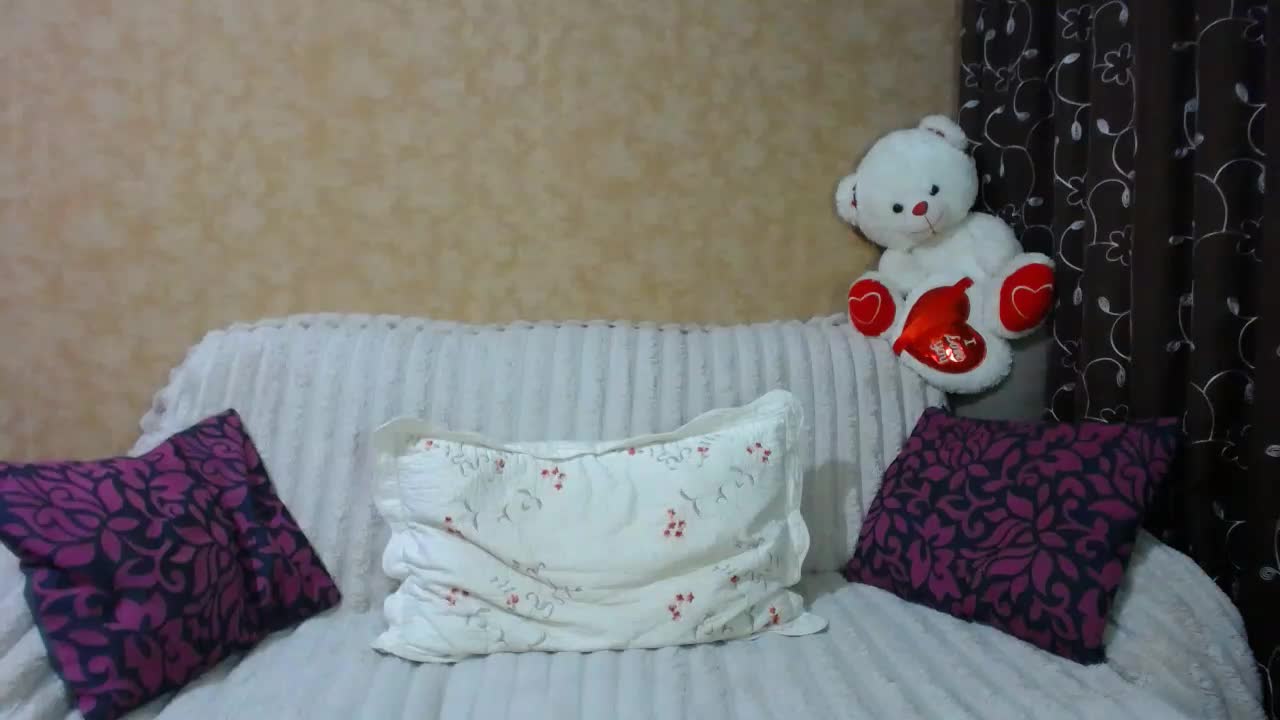 MilfBrunet Live Sex December 14, 2025