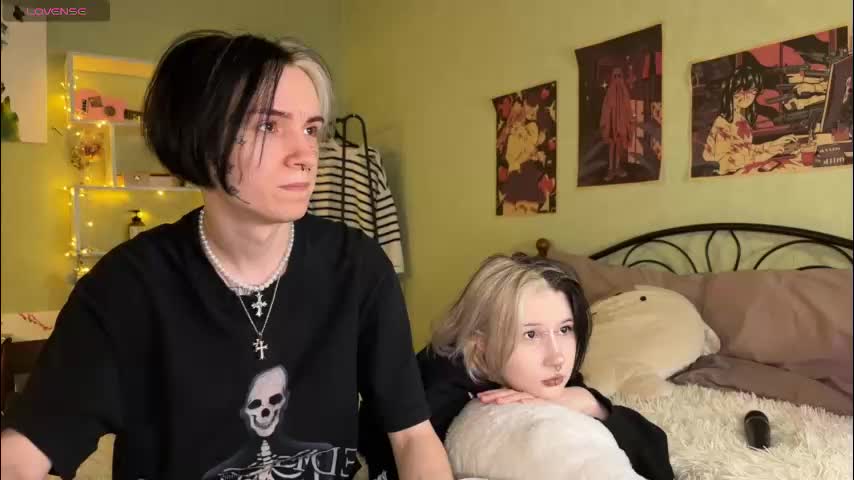 veryraretwins Live Sex December 13, 2025