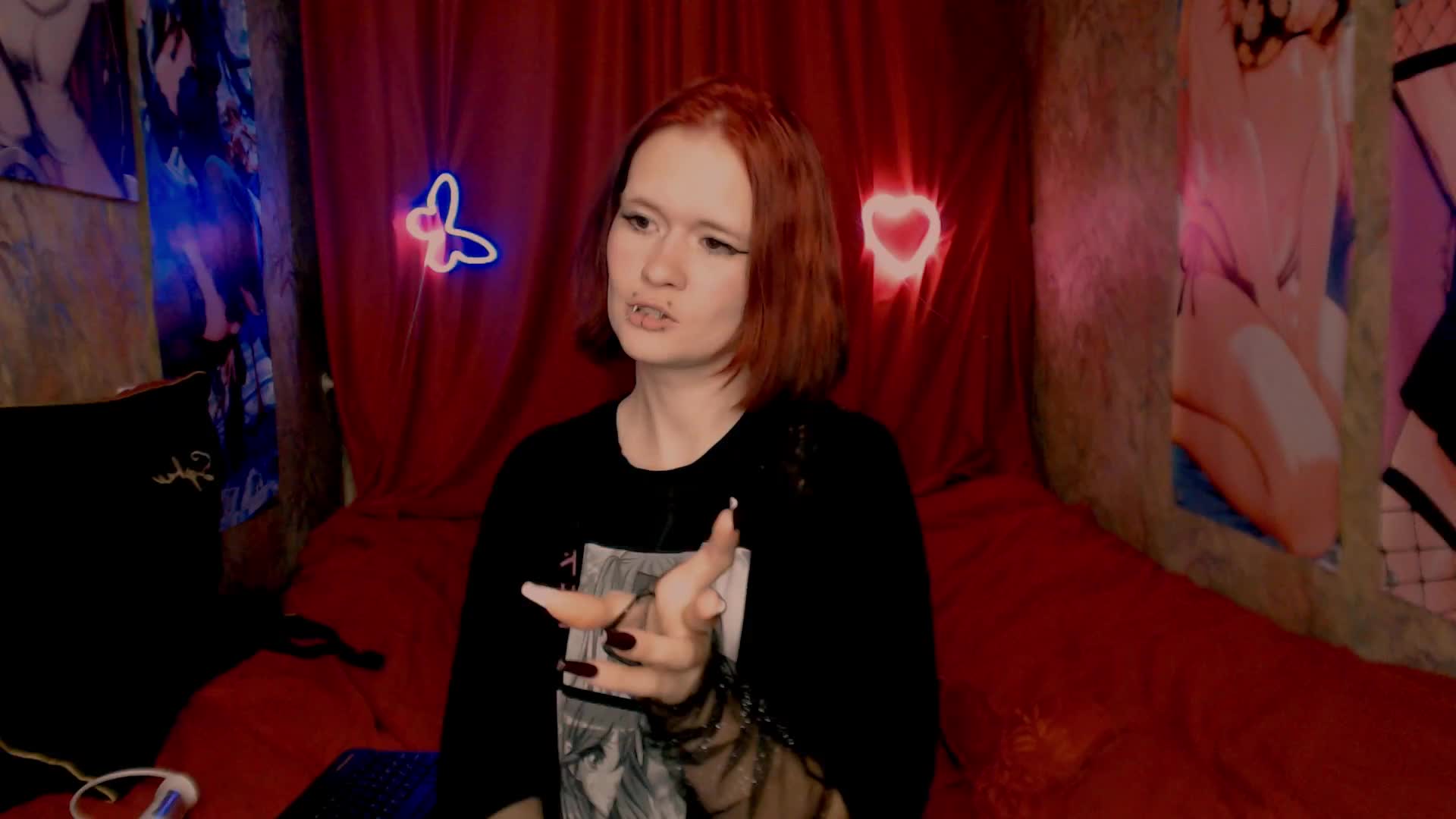 Velvet-and-Venom Live Sex December 17, 2025