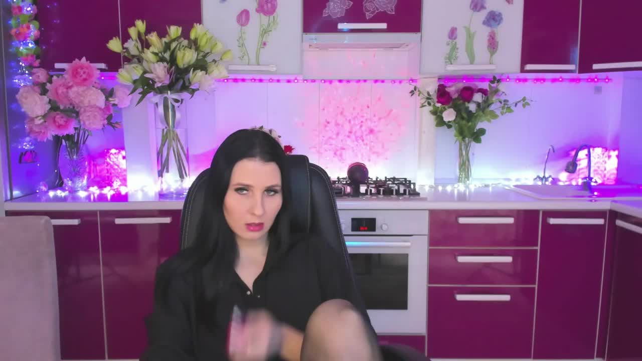 Olivija2020 Live Sex December 14, 2025