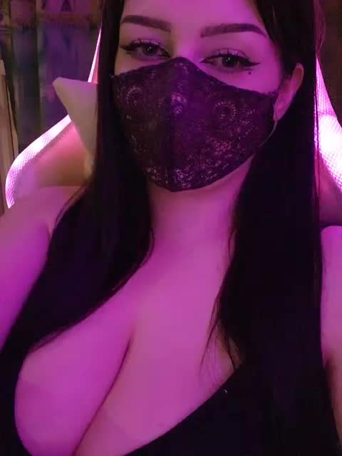 IIVII Live Sex December 13, 2025