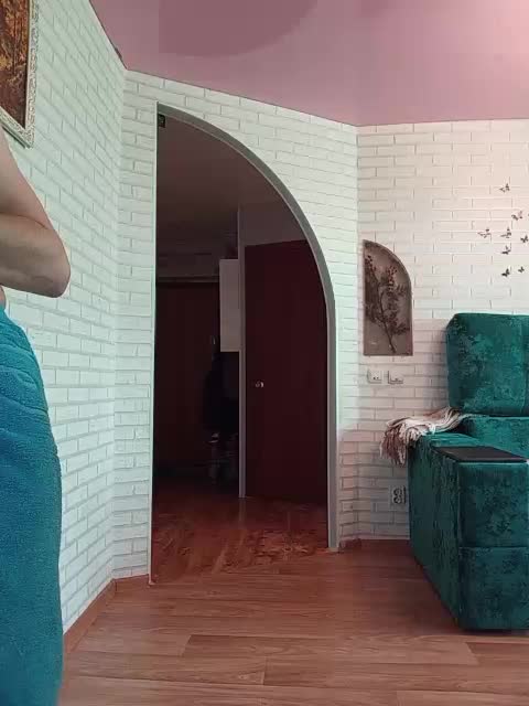 Niki233221 Live Sex December 14, 2025