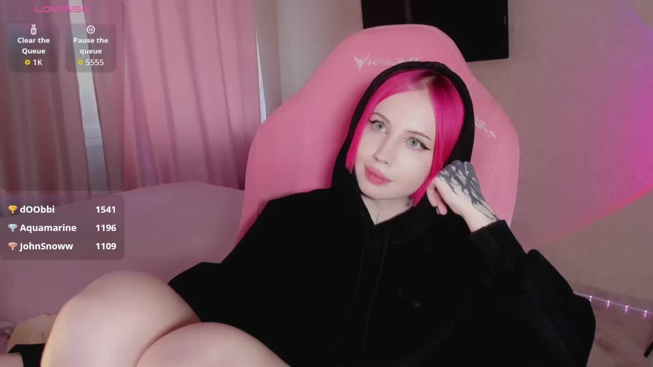 luvsoak Live Sex December 13, 2025