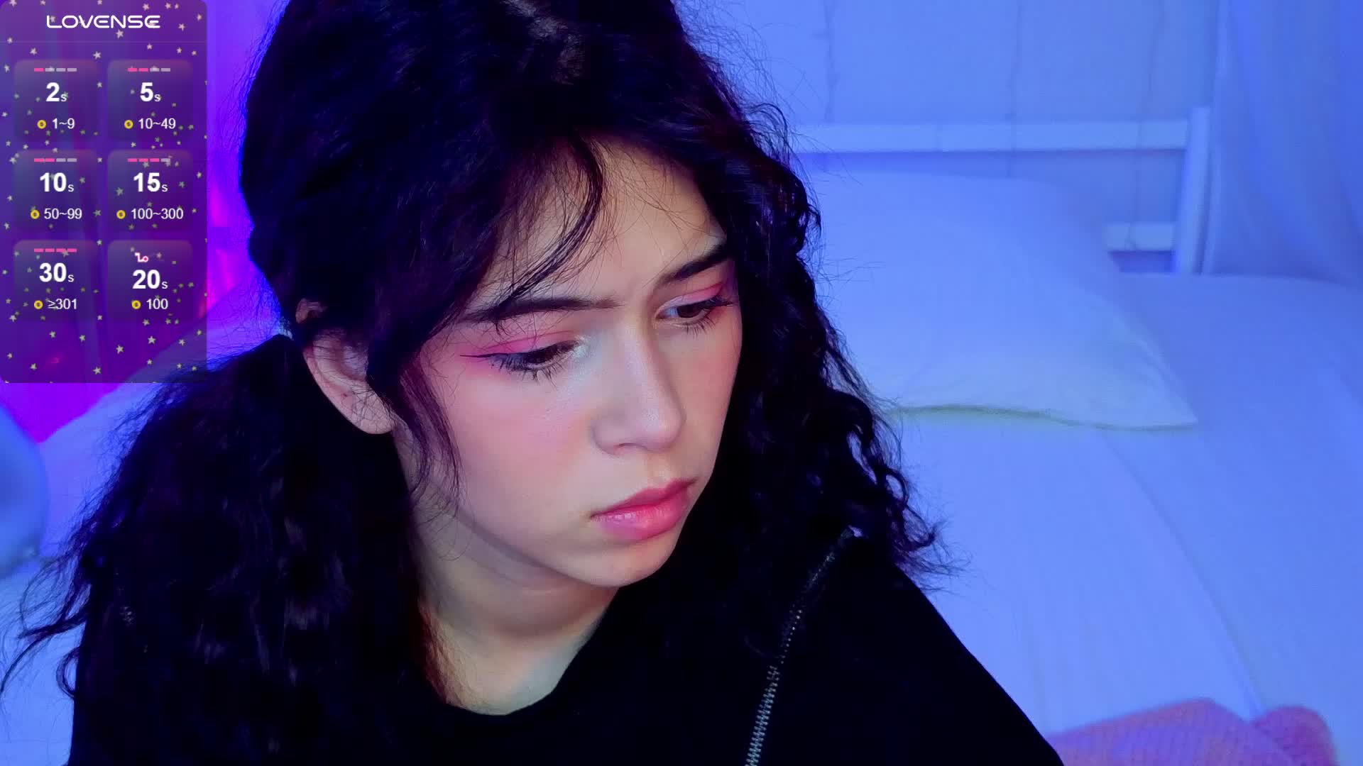 CoralineJones Live Sex December 18, 2025