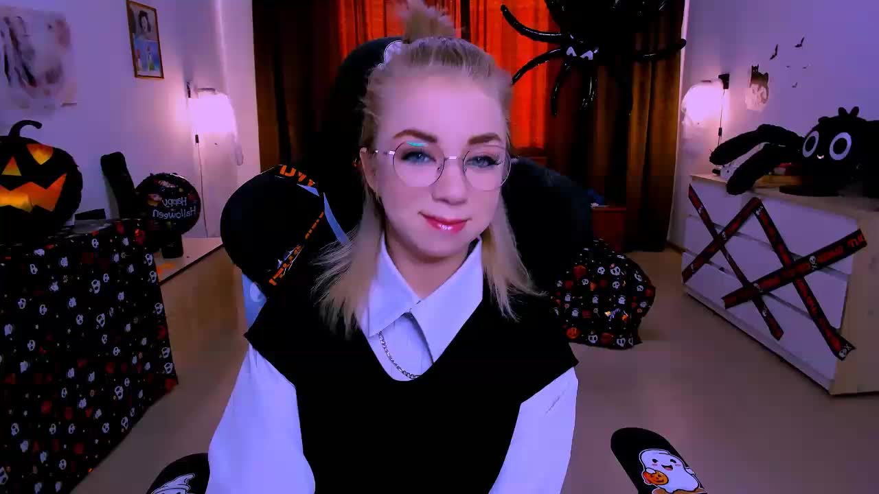 BabyNicole Live Sex December 14, 2025