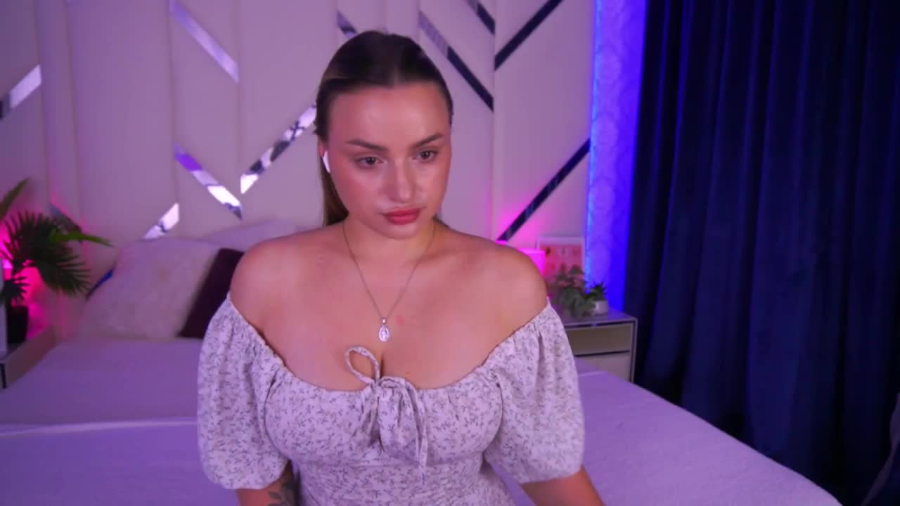 FloraGreys Live Sex December 14, 2025