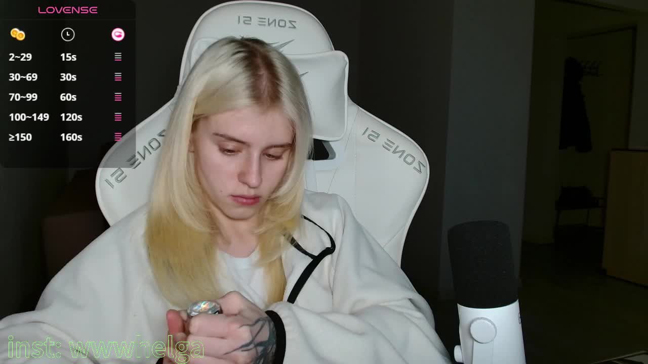 Helga_Pataki Live Sex December 14, 2025