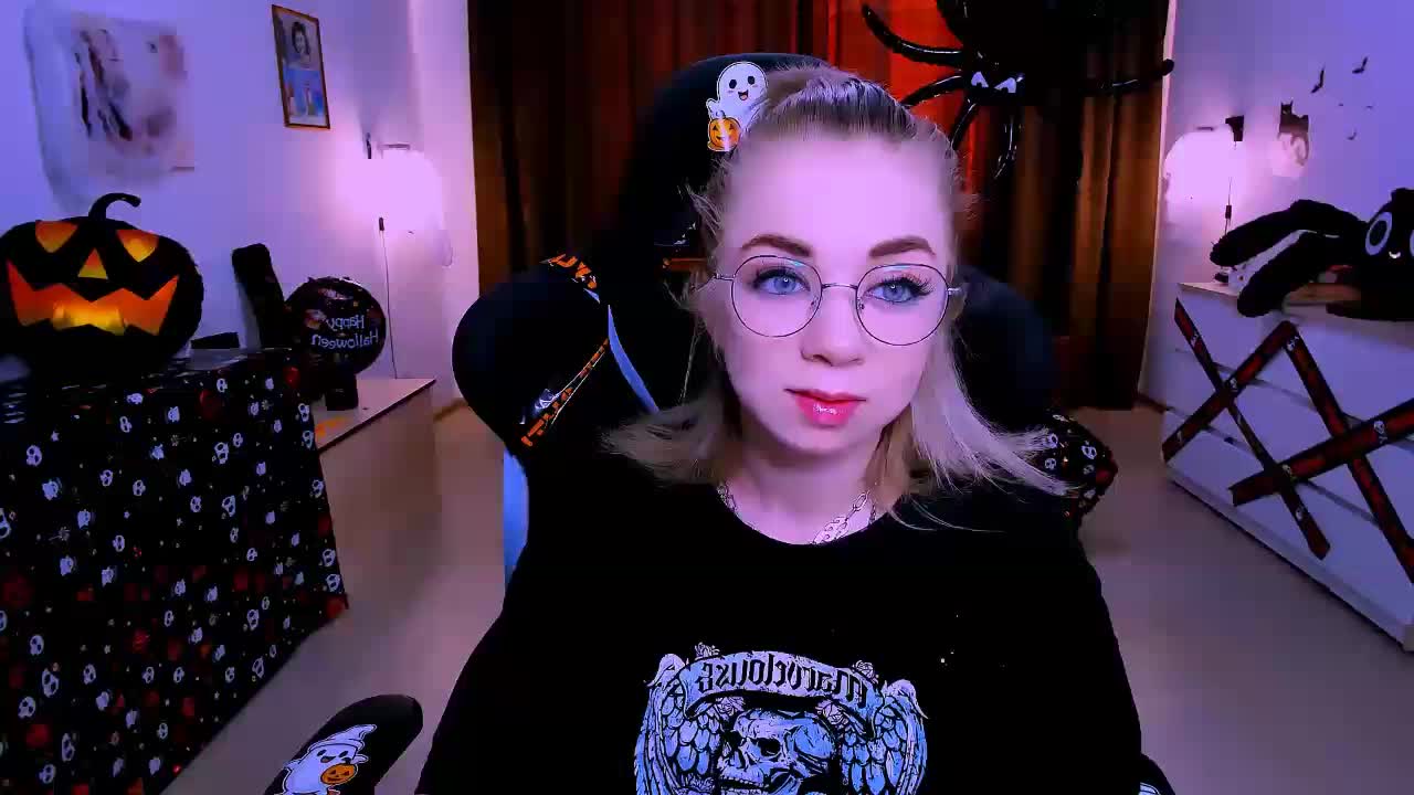BabyNicole Live Sex December 14, 2025