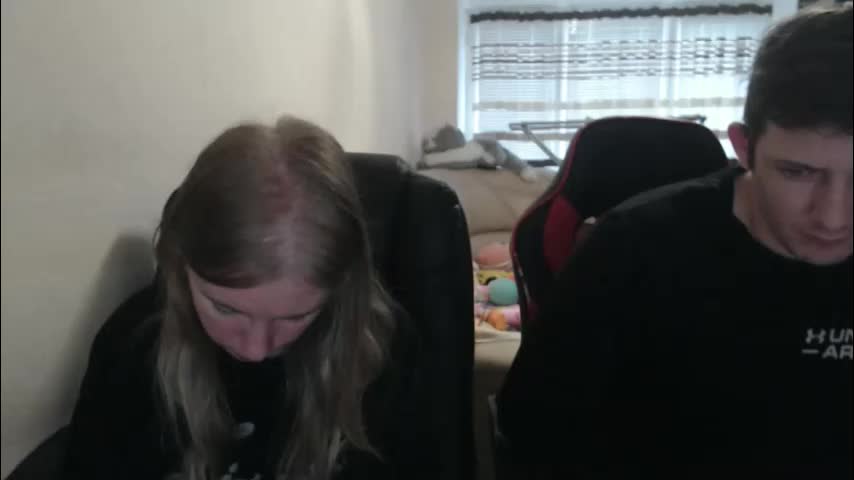 jenisandpeter Live Sex December 19, 2025