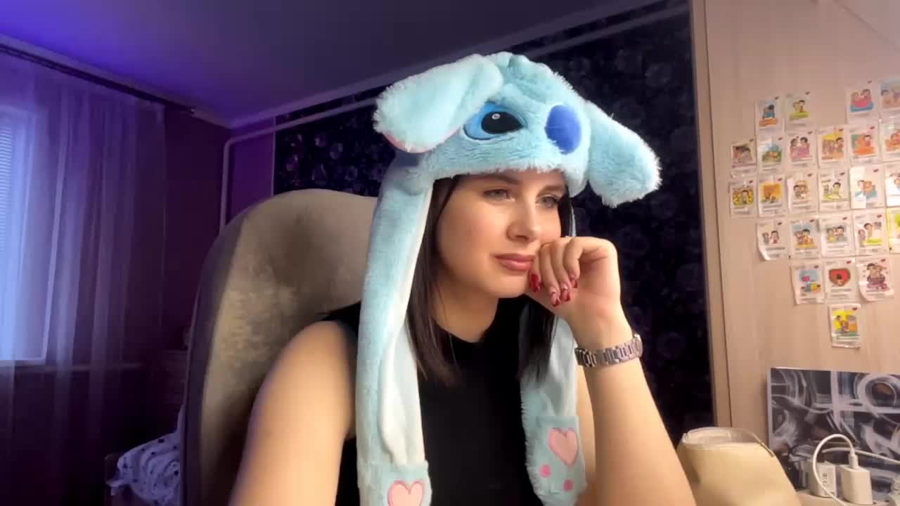 CANDY-LIPS-GIRL Live Sex December 13, 2025