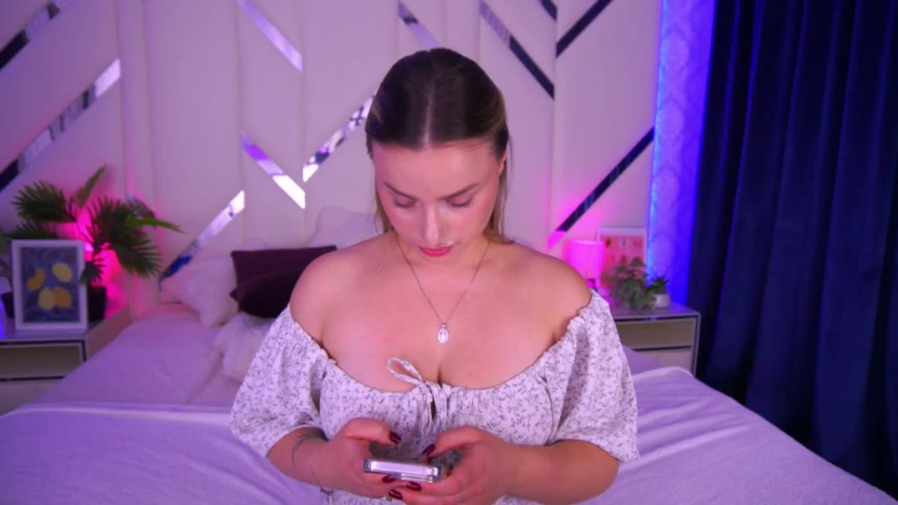 FloraGreys Live Sex December 14, 2025