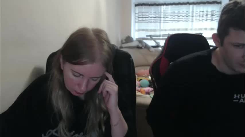 jenisandpeter Live Sex December 19, 2025