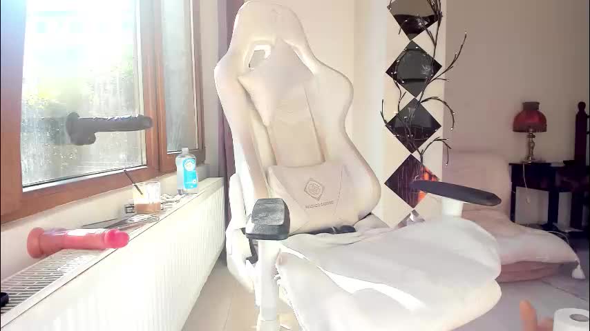 jennywildd Live Sex December 19, 2025