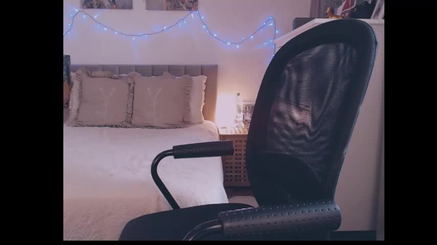 julialiones Live Sex October 9, 2025